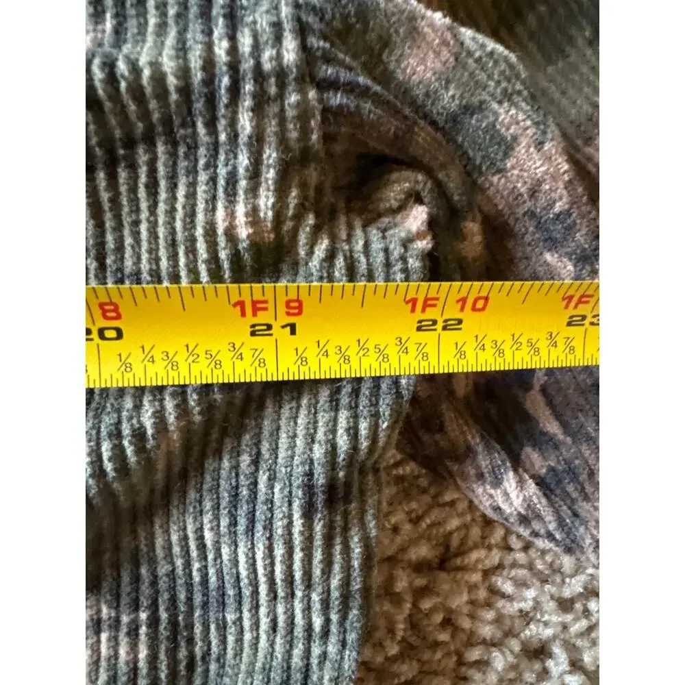 Abercrombie & Fitch Tree Camo Medium Corduroy Button Up Shirt